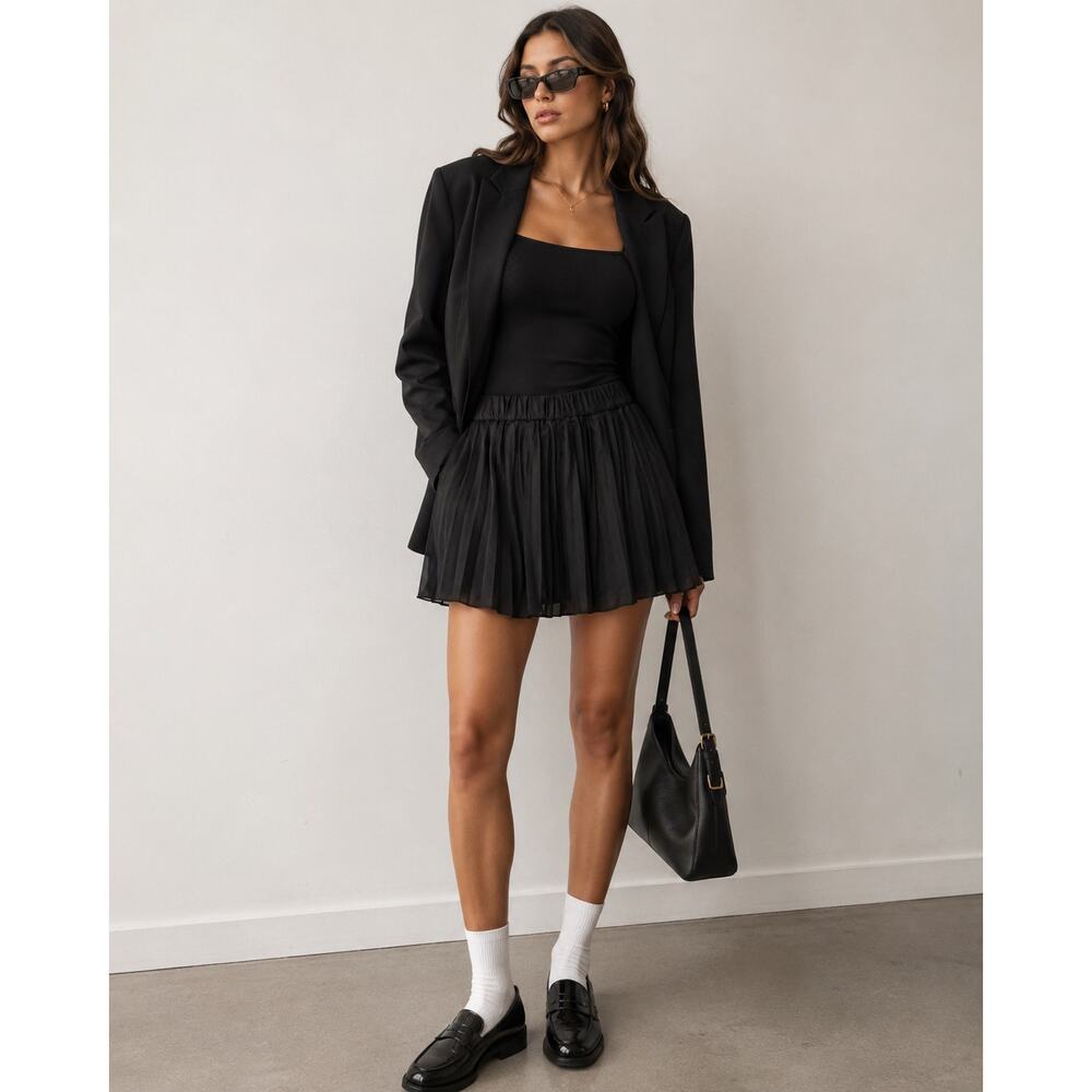 Zara Trafaluc Black Pleated Mini‎ Skort Women’s Large Built In Shorts Preppy Y2K